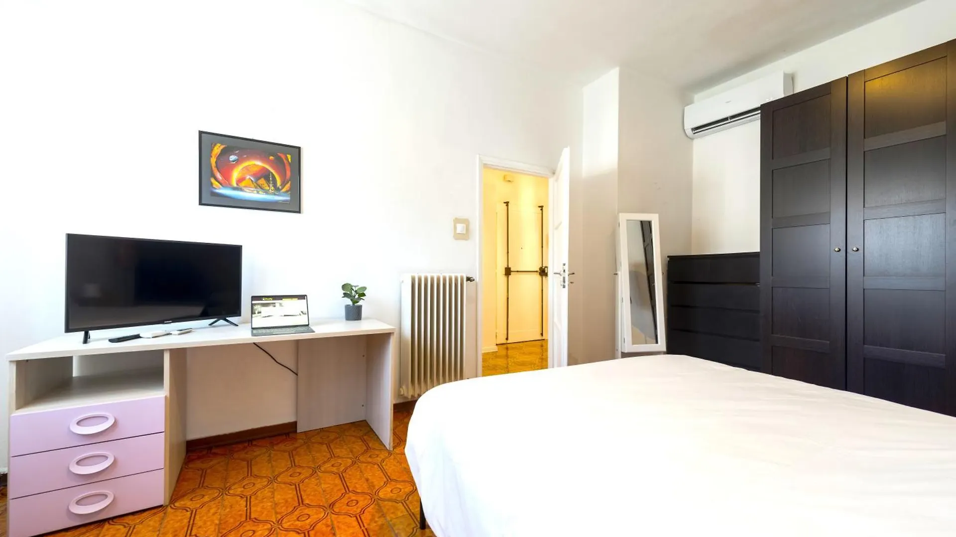 Hostly-Ai Due Passi Apartment Πίζα